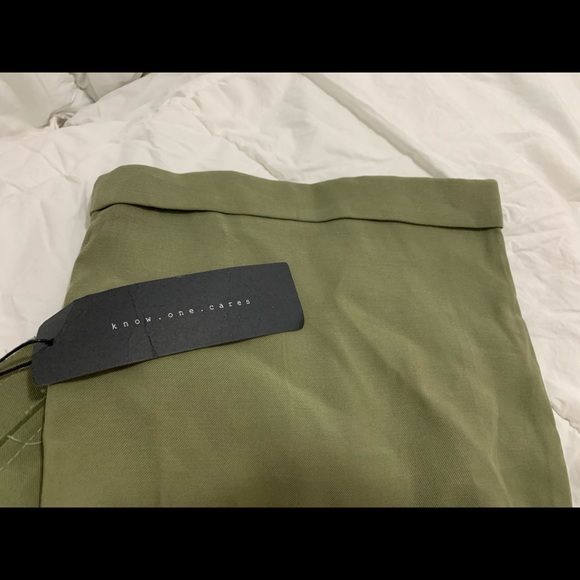 Know One Cares Raw Cuffed Pants Green Large NWT velvety dress pants - Picture 6 of 8